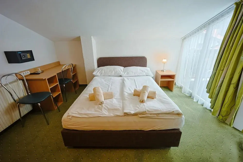 Comfort Double room with balcony (full double bed)