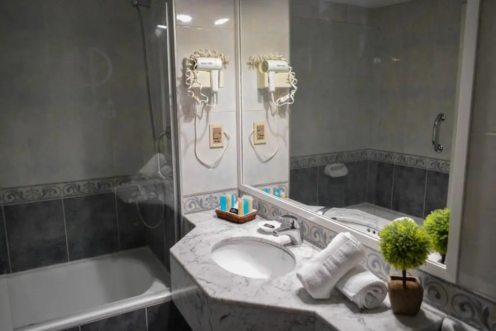 Pocitos Plaza Hotel - Chambres