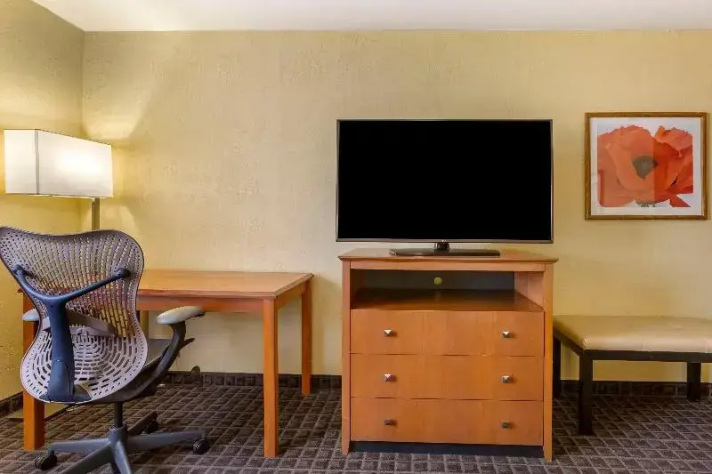 Best Western Plus Scottsdale Thunderbird Suites - Chambres