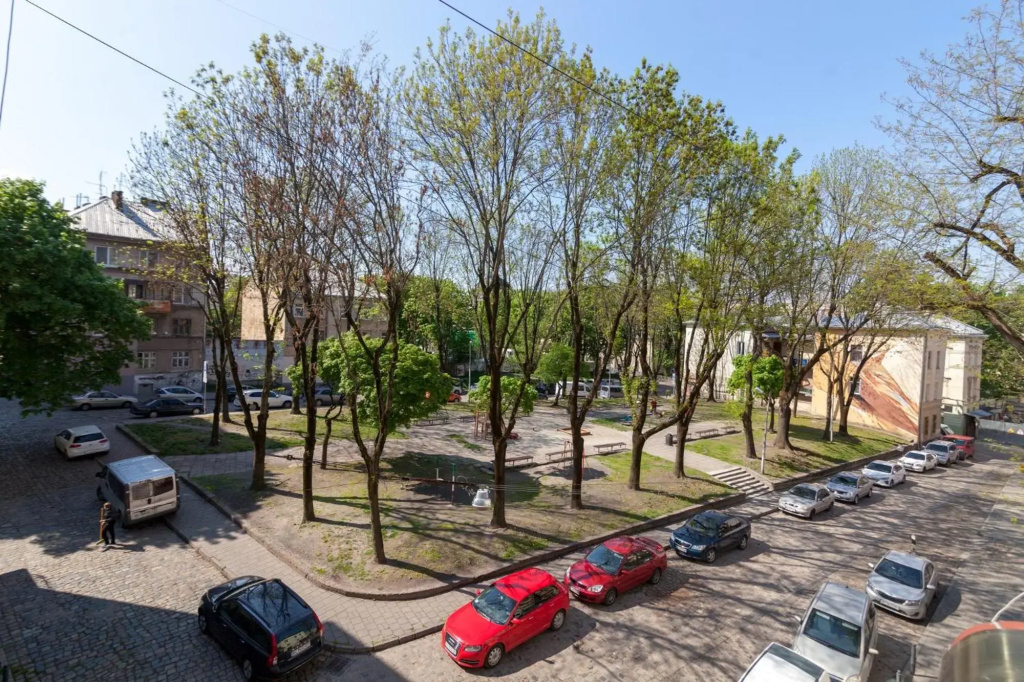 Royal VIP Apartment on Pidmurna 24