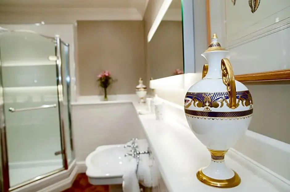 Standard Suite