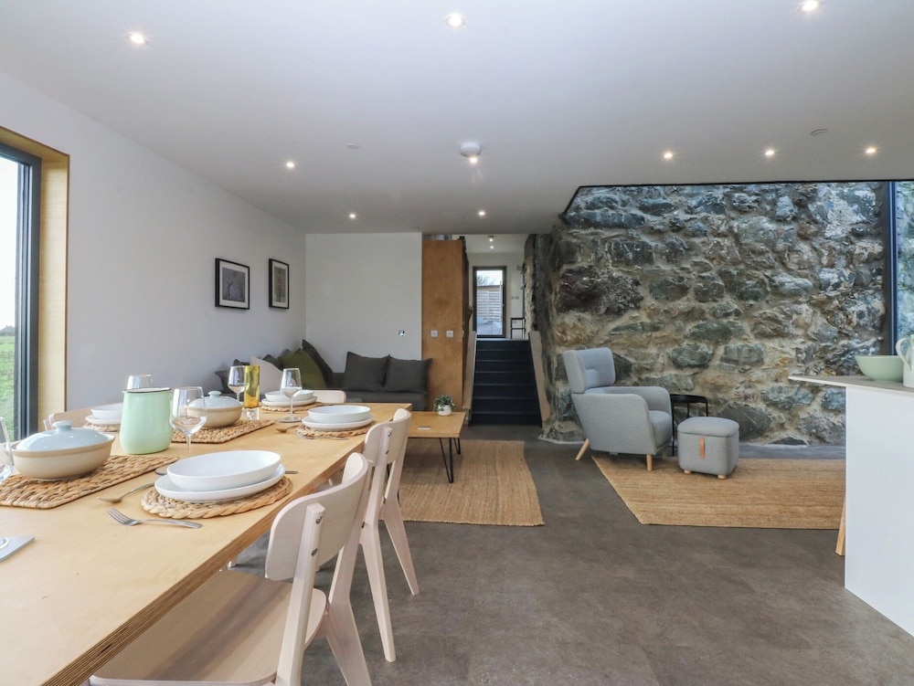 Tithe Barn Lodge — 3