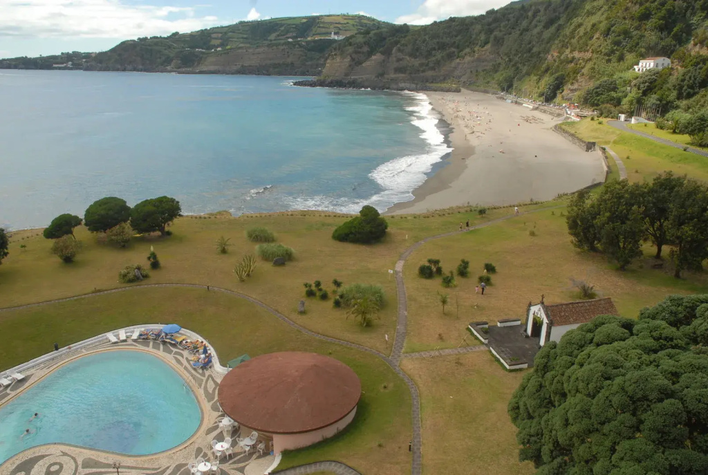 Beach & Waterfront