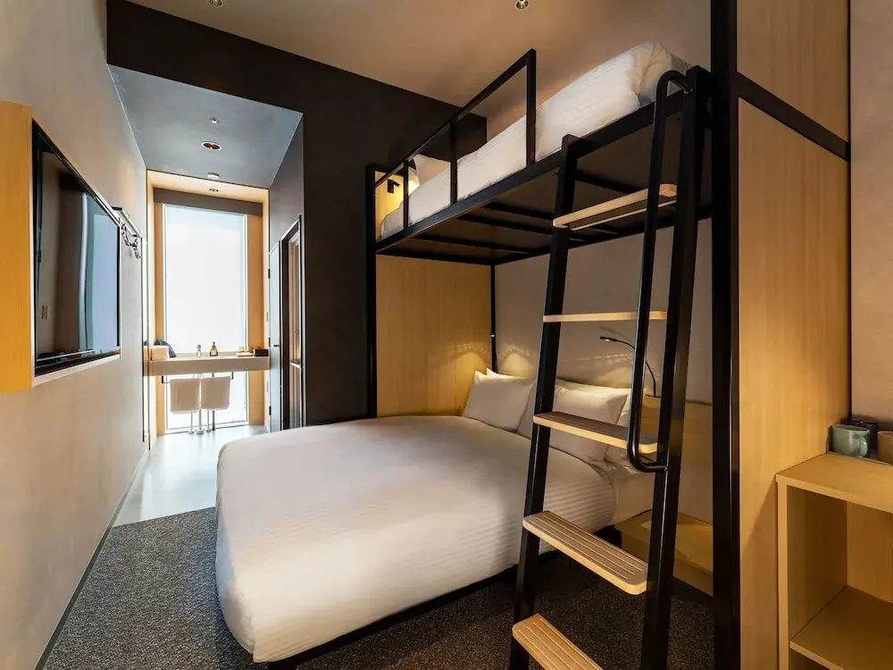 Double Loft (full double bed)