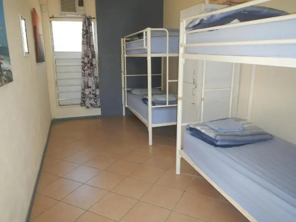 Economy room