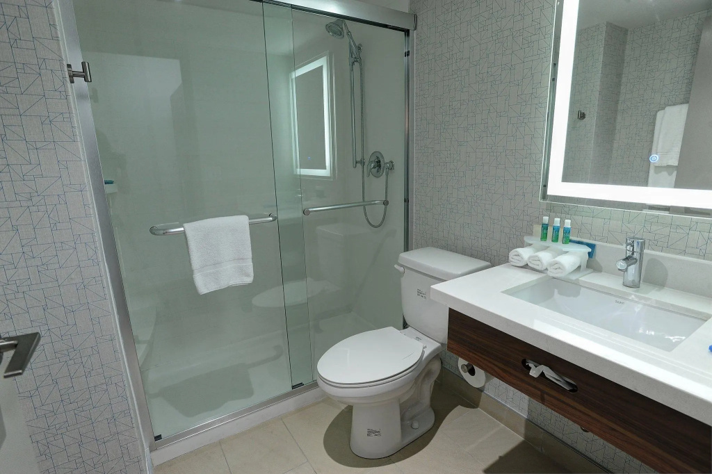 Holiday Inn Express & Suites Toronto Airport West by IHG - Chambres