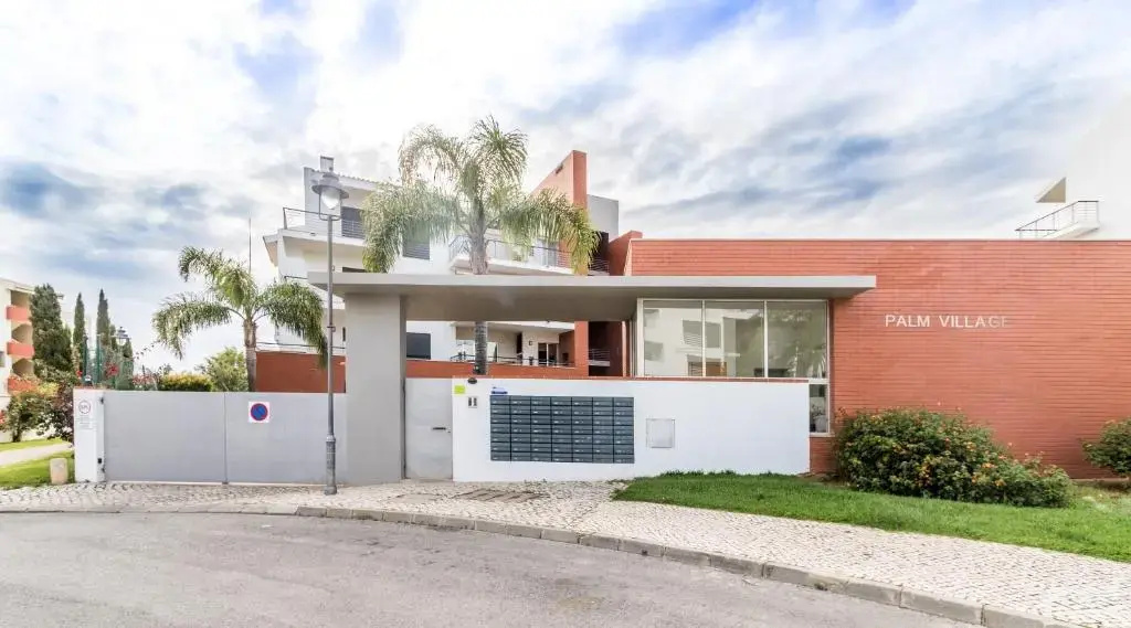 Palm Village Apartment