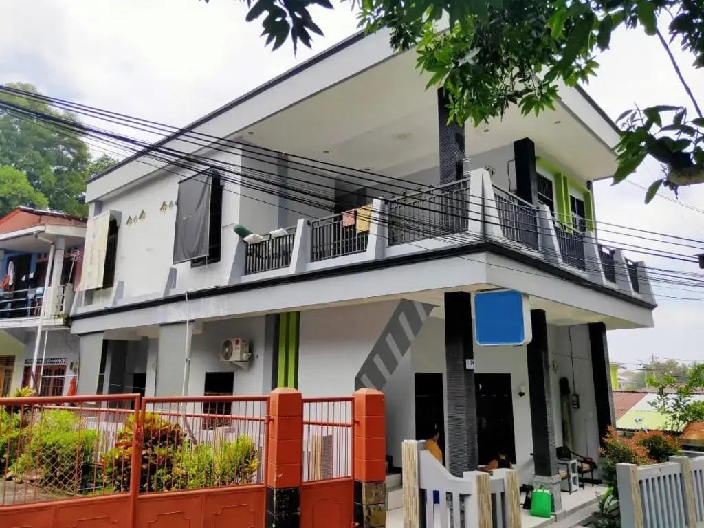 Oyo 3919 Karmila Syariah Guest House