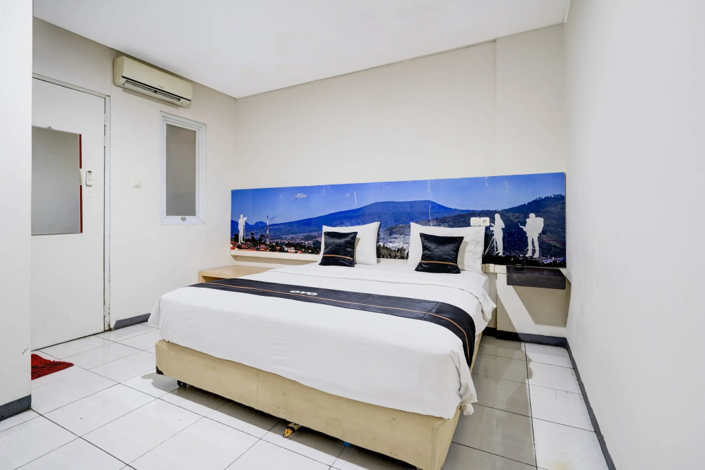 Double Suite (full double bed)