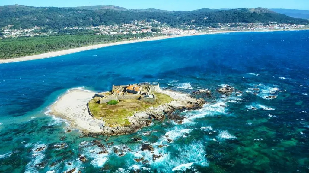 Beach & Waterfront