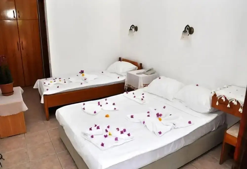 Standard Double room with balcony and with sea view (full double bed)