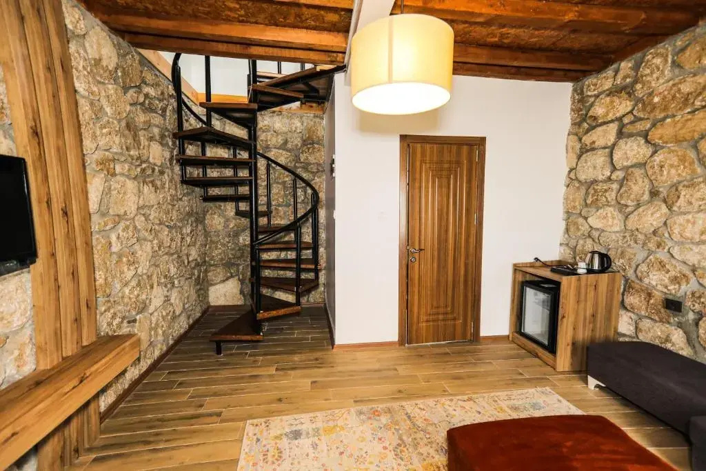 Deluxe Double room with sea view (full double bed)