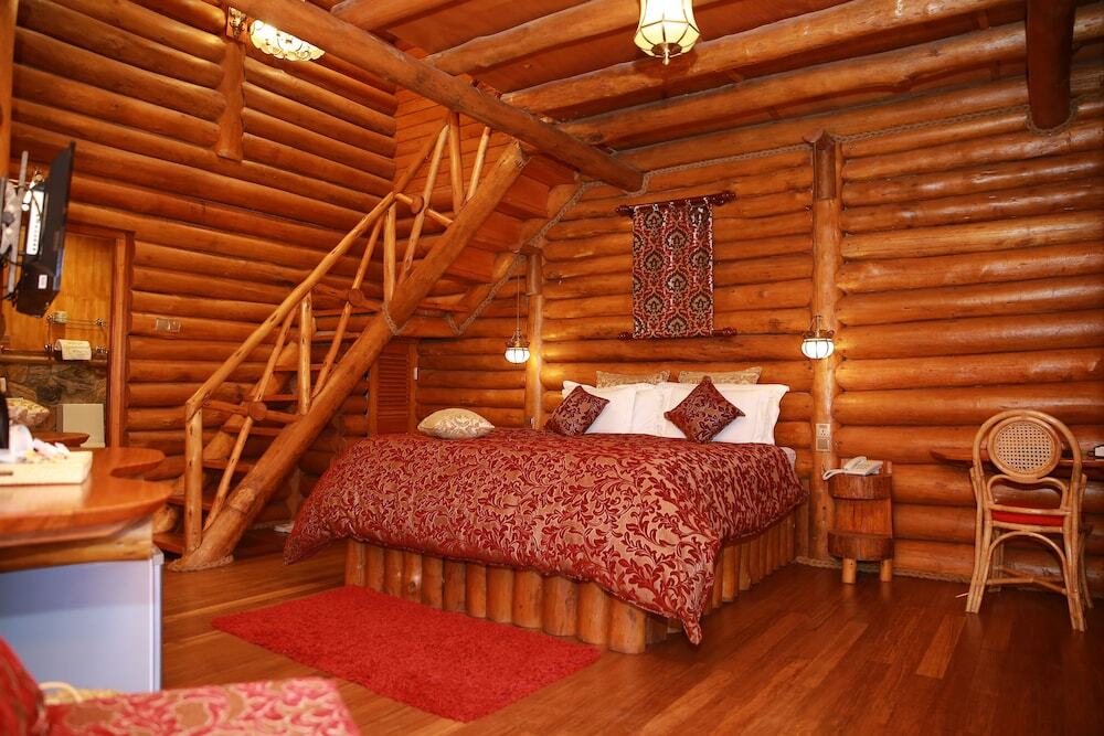 Queenswood Cottage