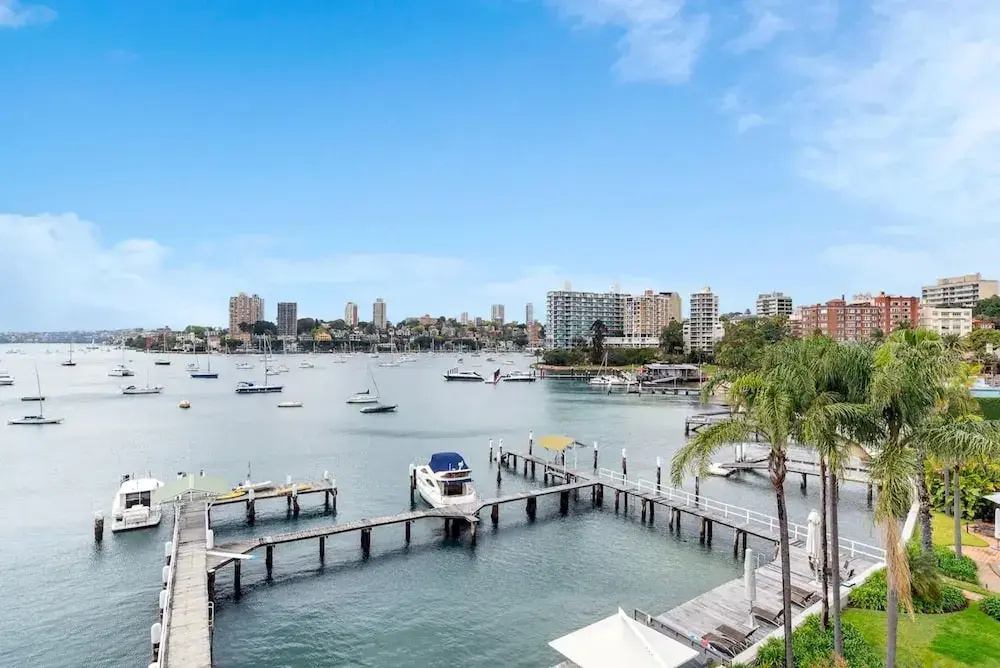 2 Bedroom Apartment with Bay View