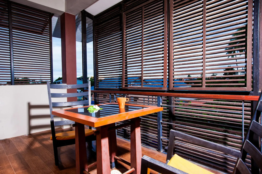 Balcony & Terrace
