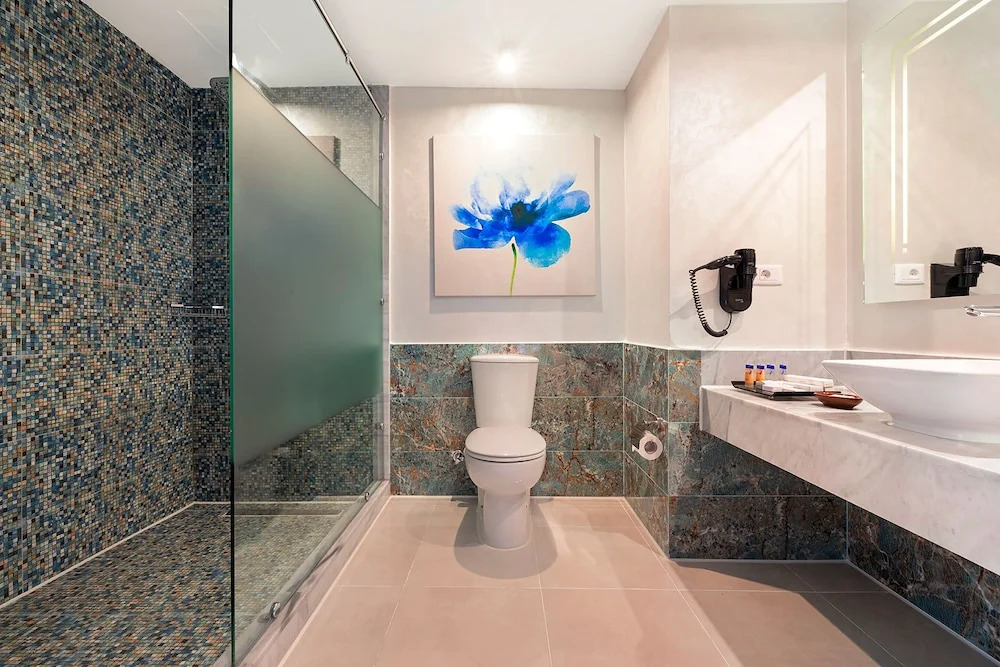 Двухместный номер Deluxe с видом на бассейн двуспальная кровать в Pickalbatros Blu Spa Resort - Adults Friendly 16 Years Plus