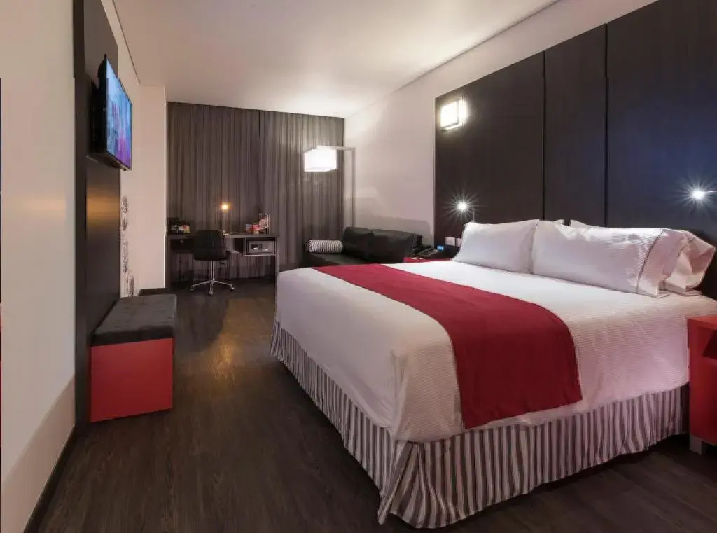 Double room (full double bed)