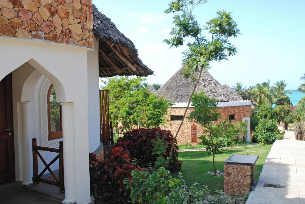 Sultan Sands Island Resort