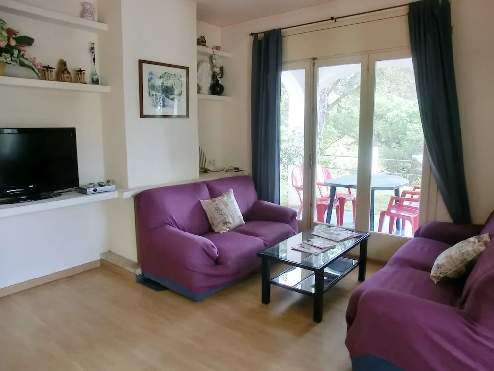 4 Bedrooms Villa