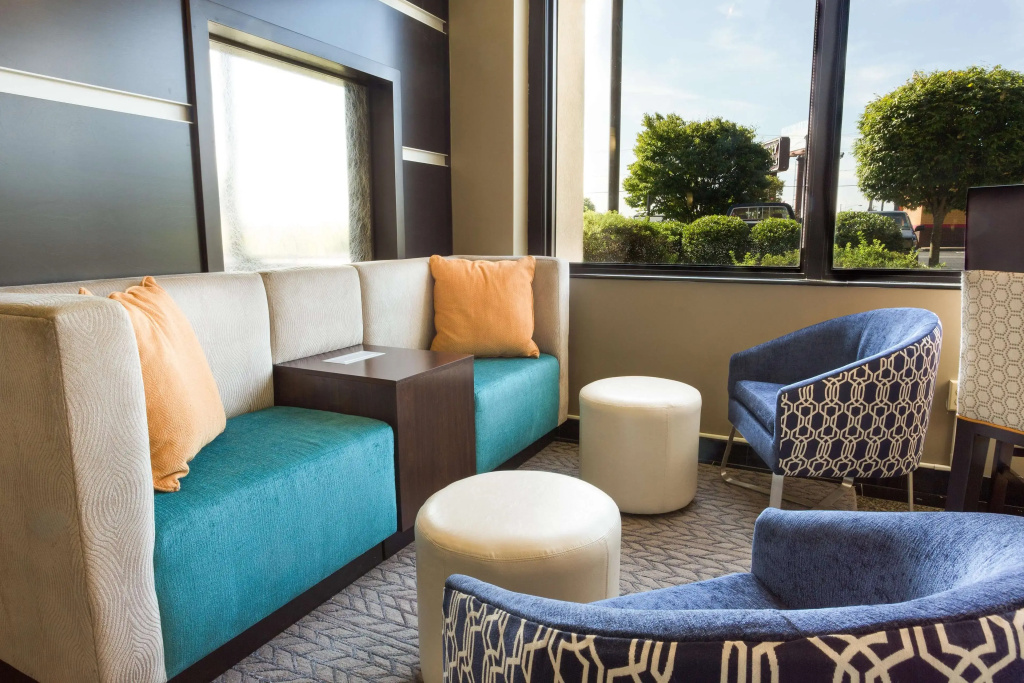 Drury Inn & Suites Greensboro - Général
