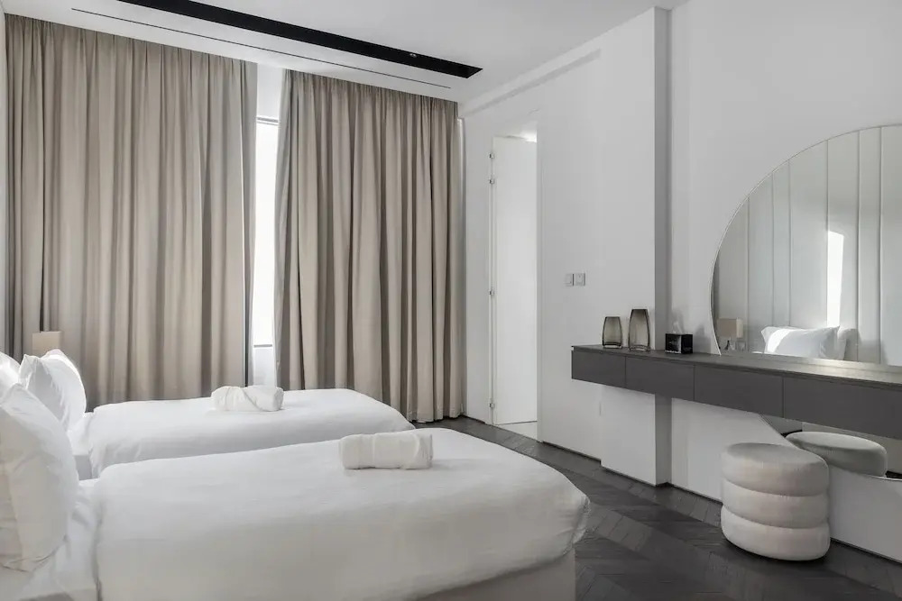 Palm Paradise- 5BR Villa - Infinity Pool image rooms