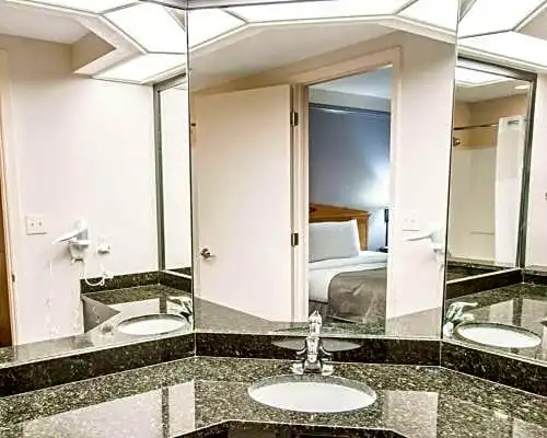 Suite with pool view