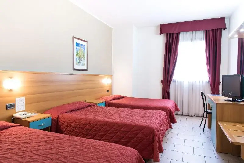 HotelTo - Chambres