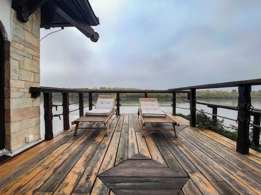 Deluxe Double room with river view (full double bed)