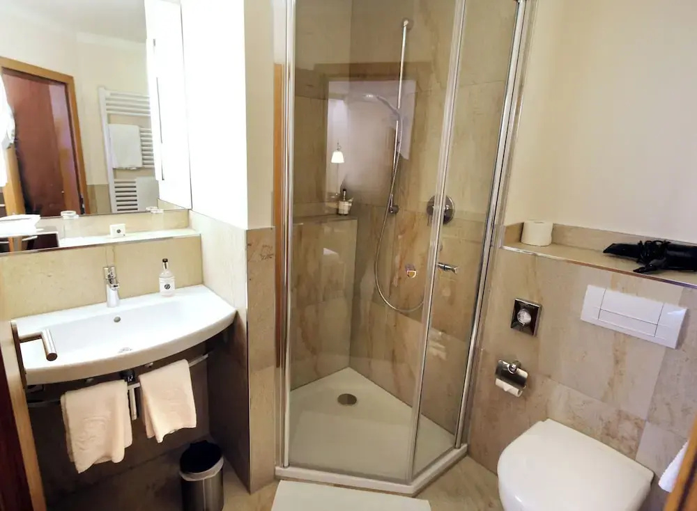 Comfort Single room with courtyard view