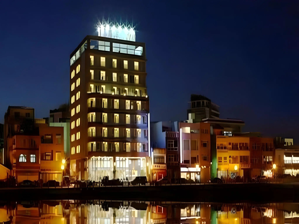 Ocean Hotel