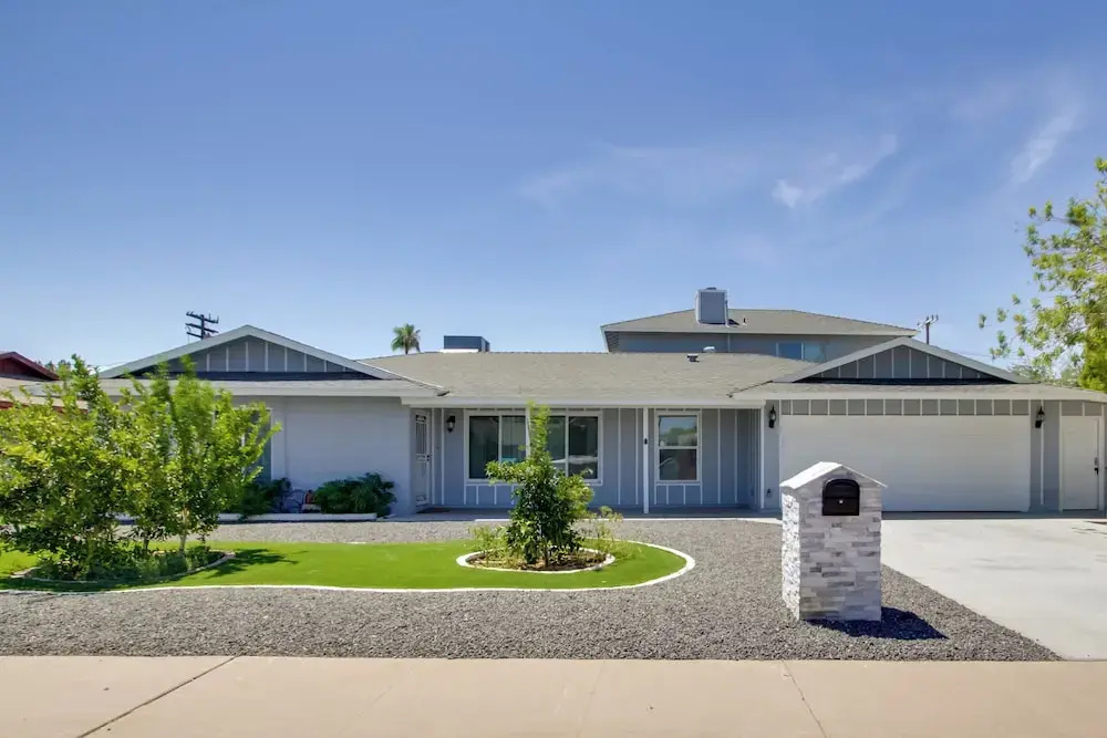 Ultimate Phoenix Group Getaway: Patio + Pool!