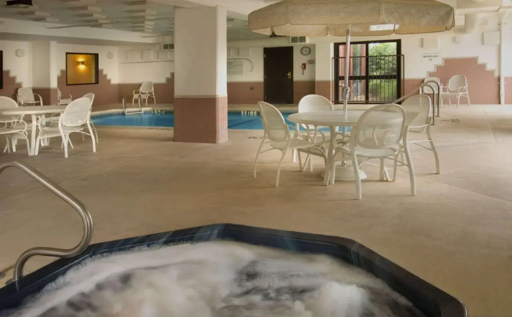 Drury Inn & Suites Marion - Général