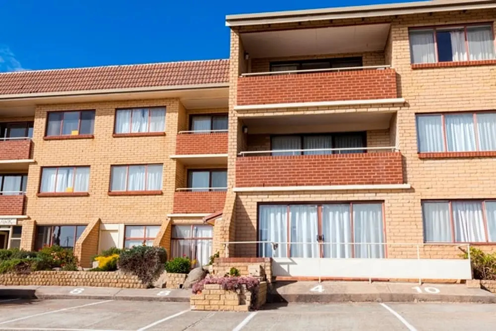 Central Park 7 - the convenience of location & the warmth of comfortab