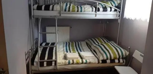 Hostel52