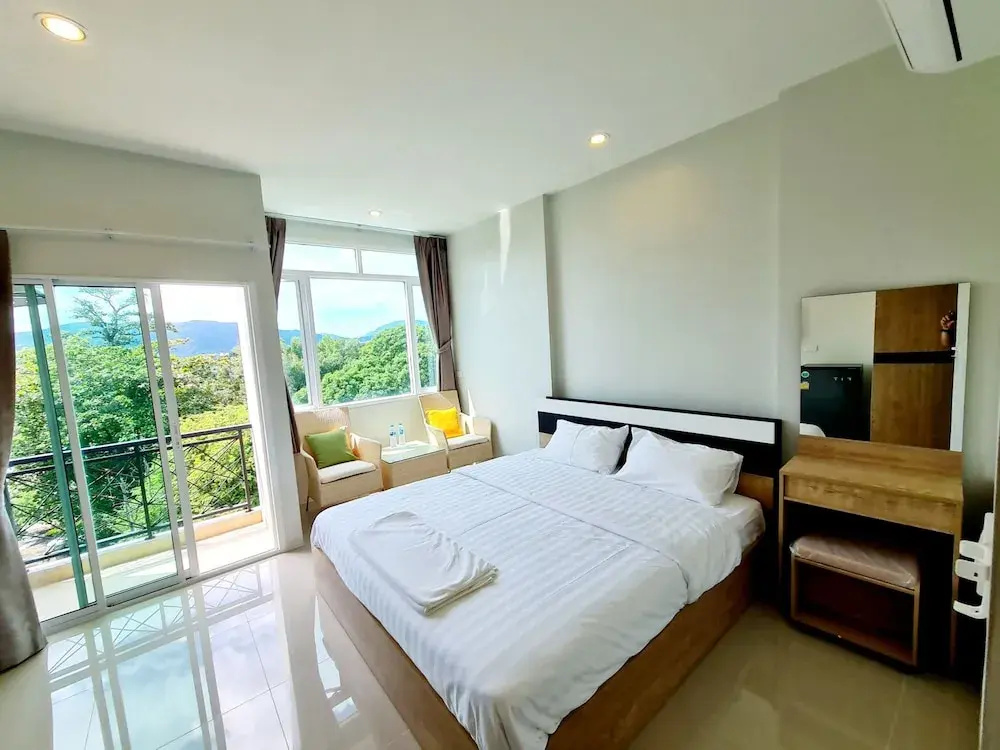 Apartment with balcony