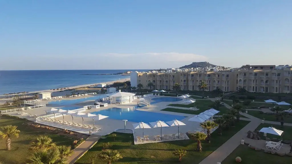 Beach & Waterfront