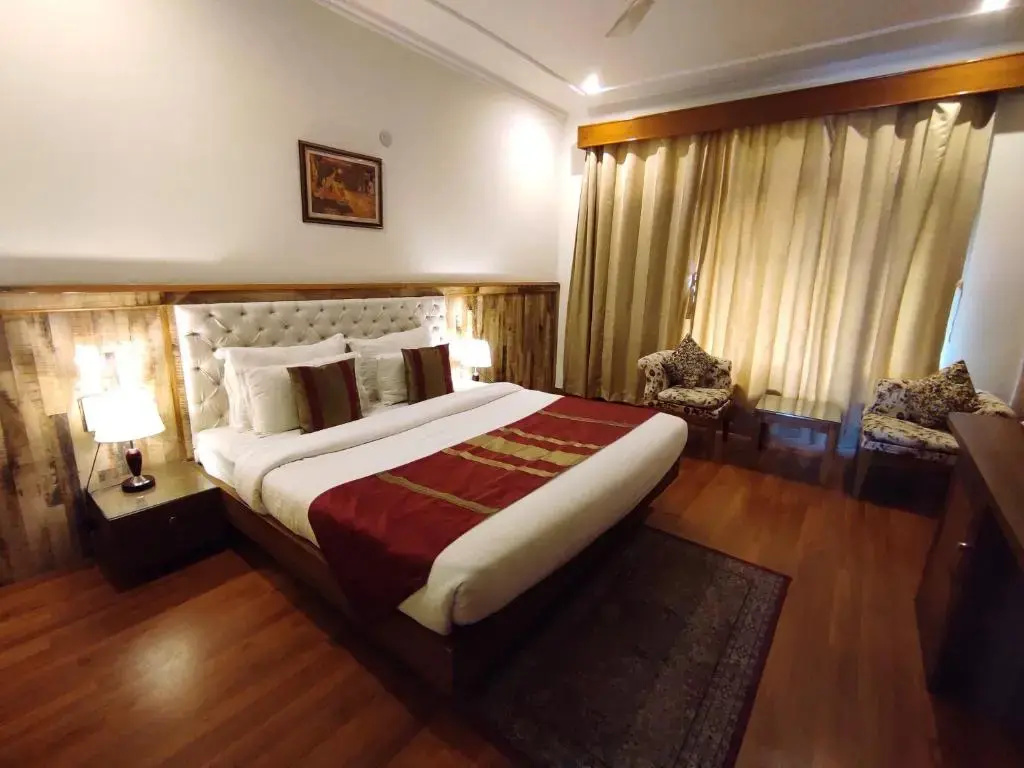 Bedroom