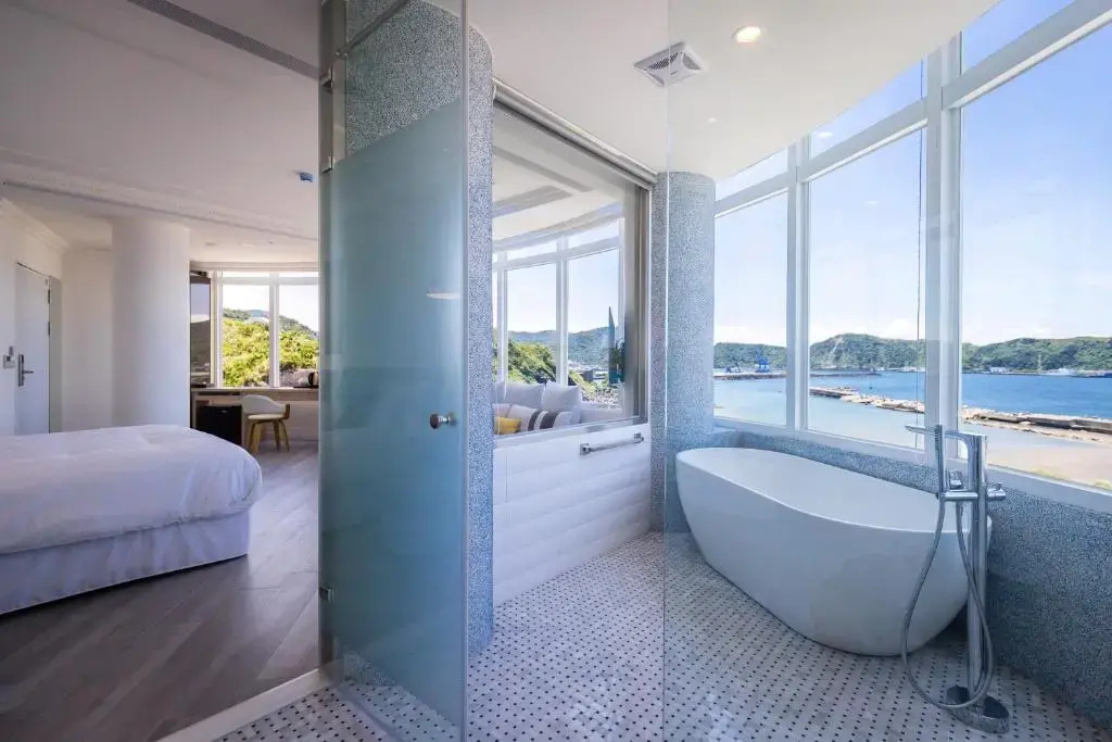 Standard Double room with sea view (full double bed)