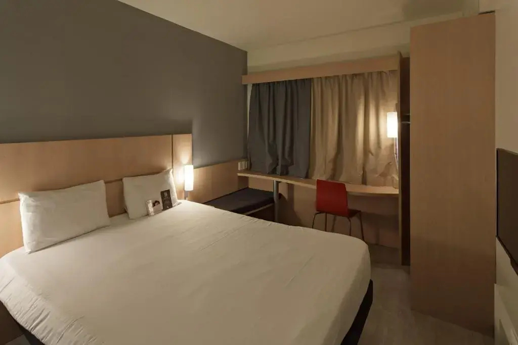 Ibis Pilar - Chambres