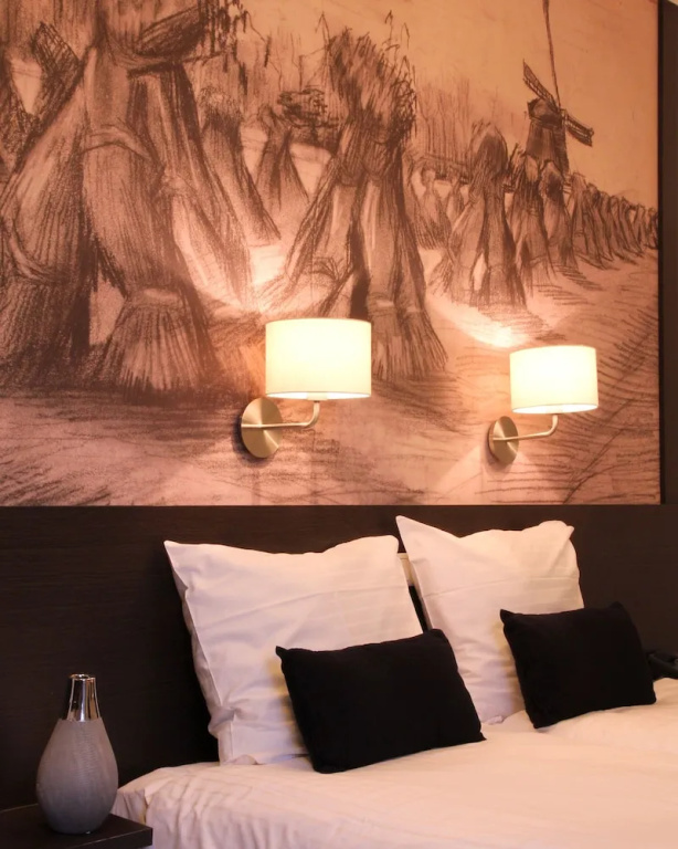 Luxury Double room (full double bed)