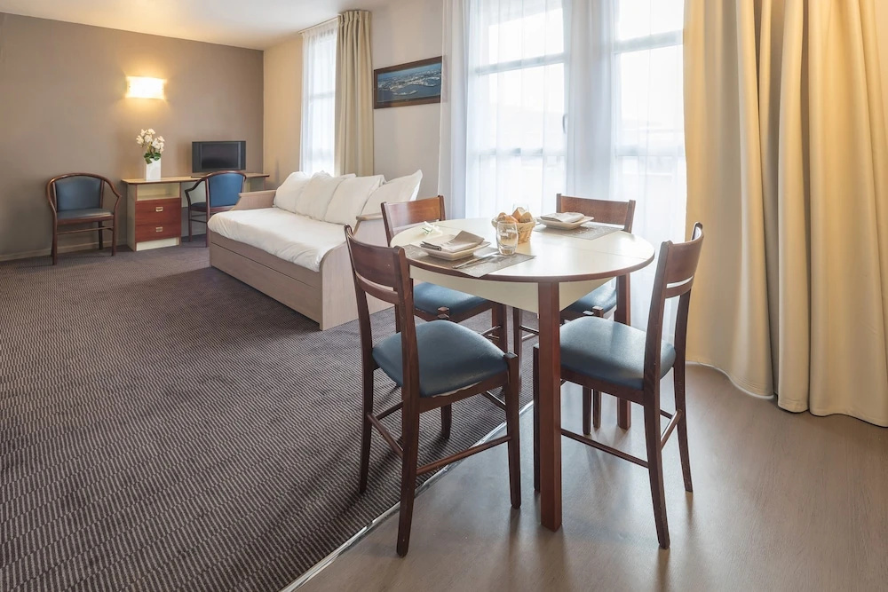 Superior Apartment