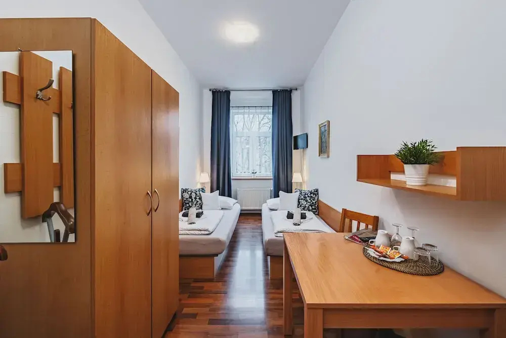 Economy room