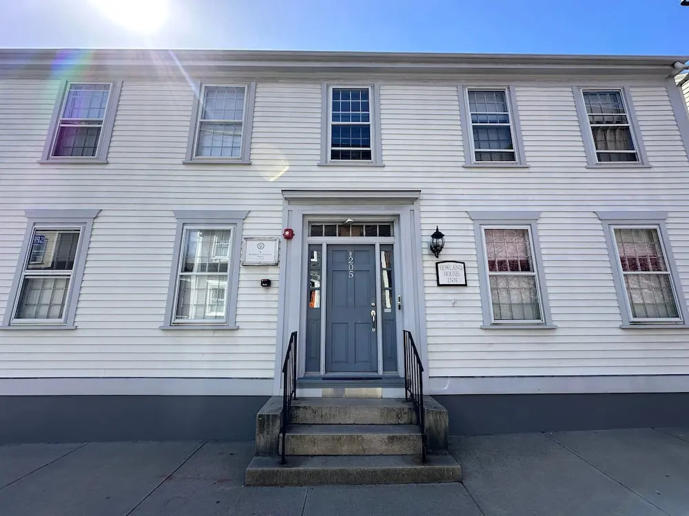 Entire Historic 5 Bed/ 5 Bath Inn Sleeps 17