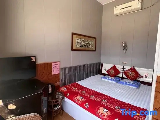 Standard Double Family room (full double bed)