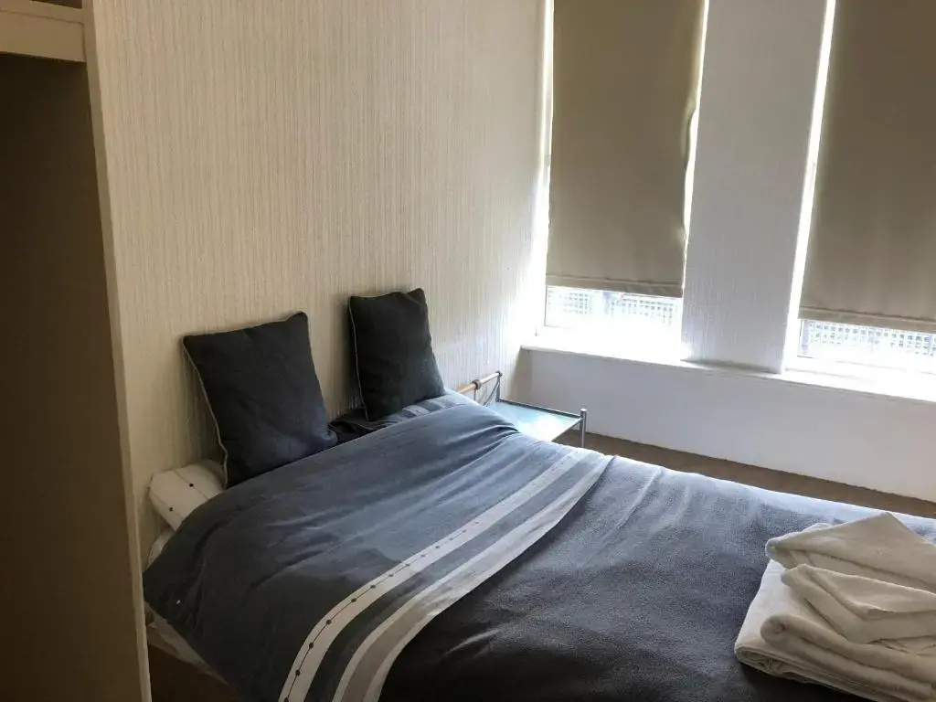 Economy room