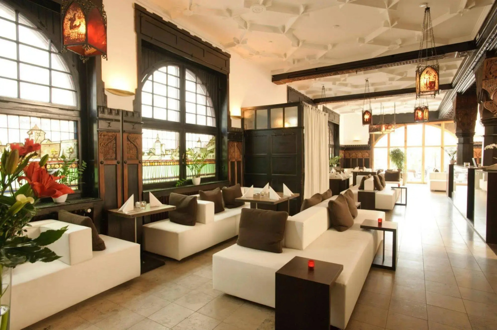 Hotel photo 12