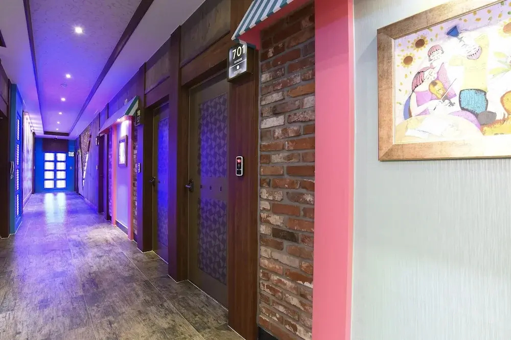 Hotel photo 12