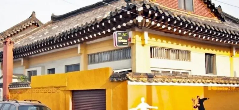 Homo Nomad Guesthouse for Backpackers
