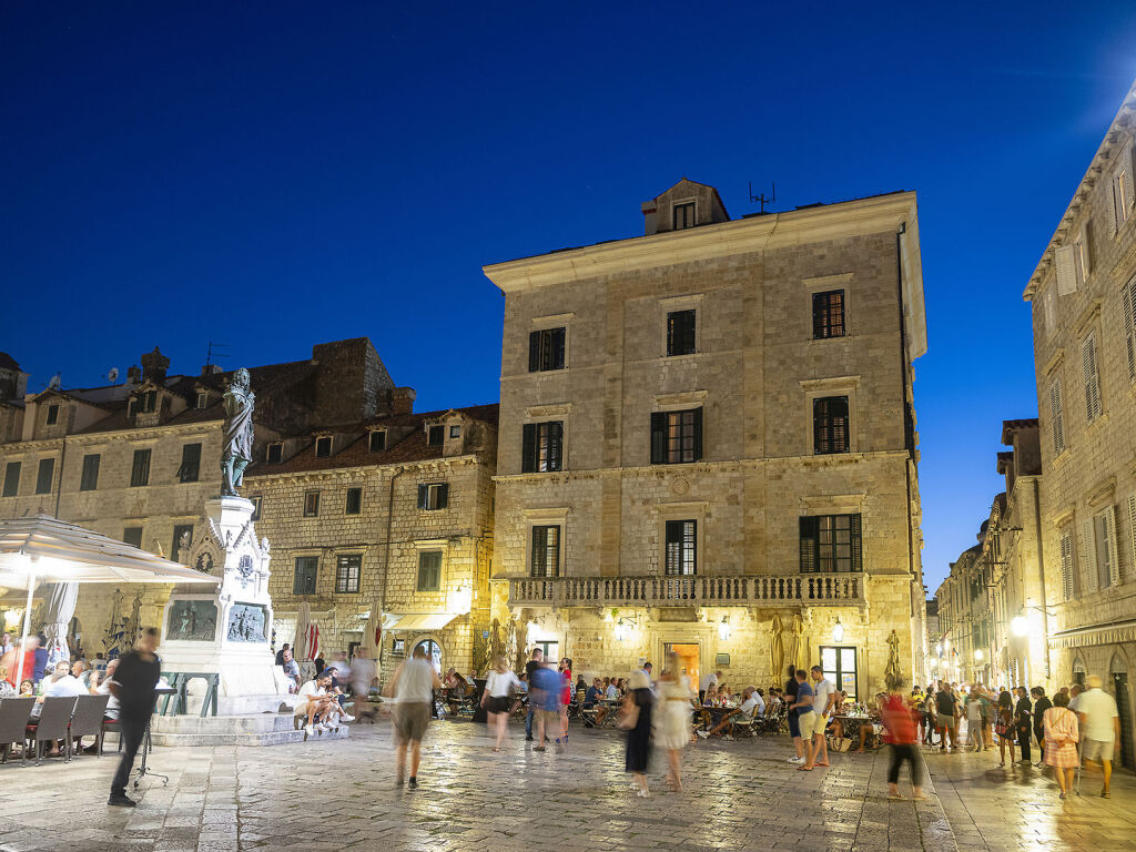 The Pucic Palace by null