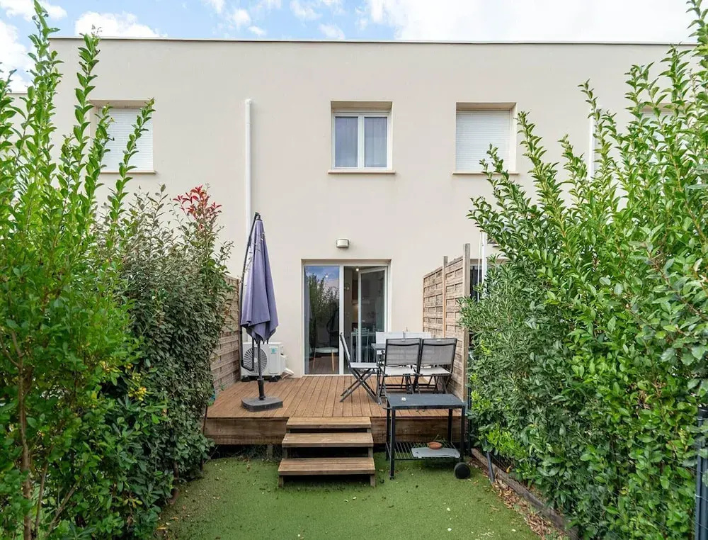 Villa in Serignan Near Sandy Beach